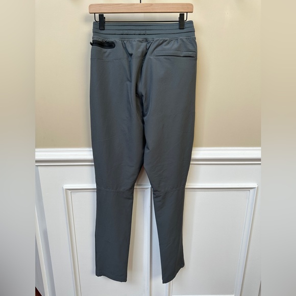 Grey Under Armour Sweatpants - Picture 3 of 3